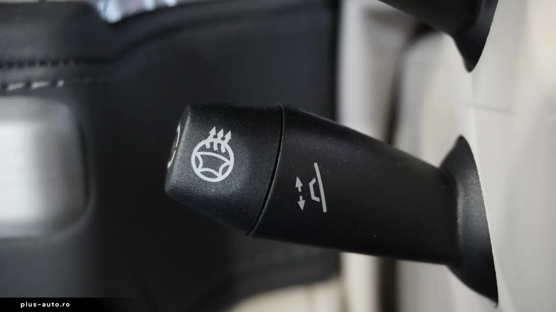 Mercedes-Benz G 63 AMG  DESIGNO STAHZ GLASDACH