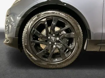 LAND ROVER Discovery D350 Dynamic SE