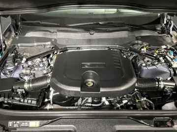 LAND ROVER Discovery D350 Dynamic SE