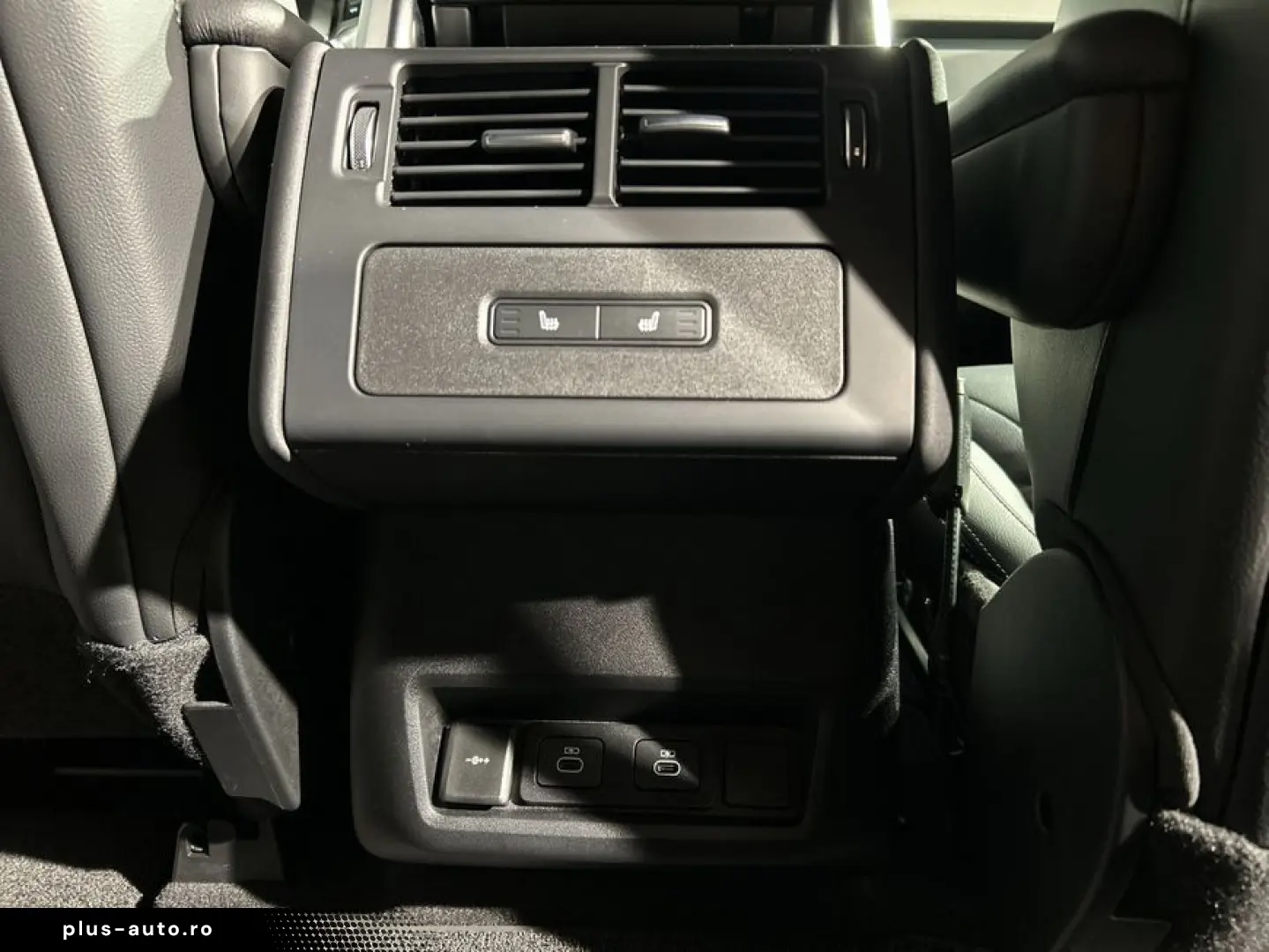 LAND ROVER Discovery D350 Dynamic SE