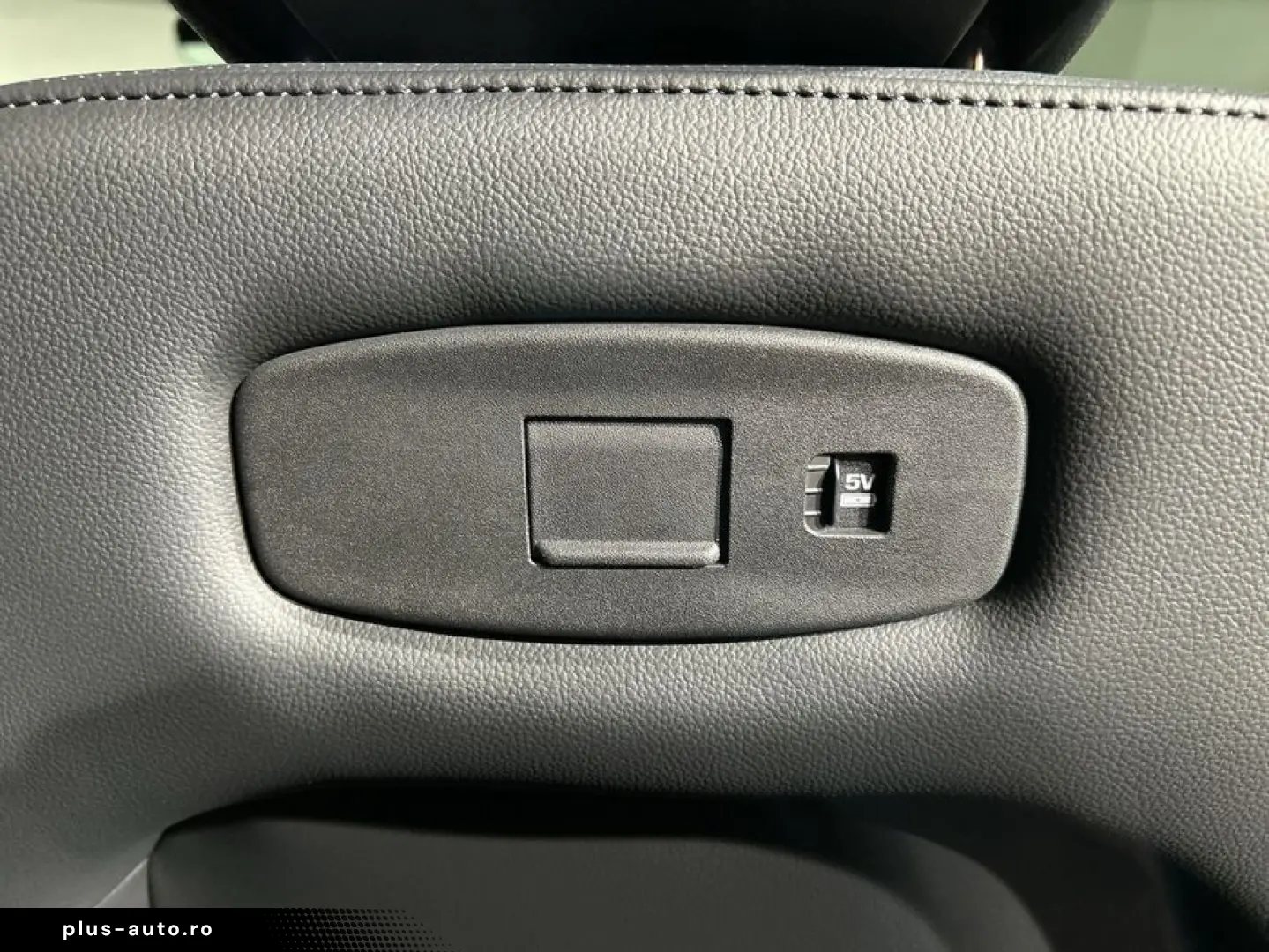 LAND ROVER Discovery D350 Dynamic SE