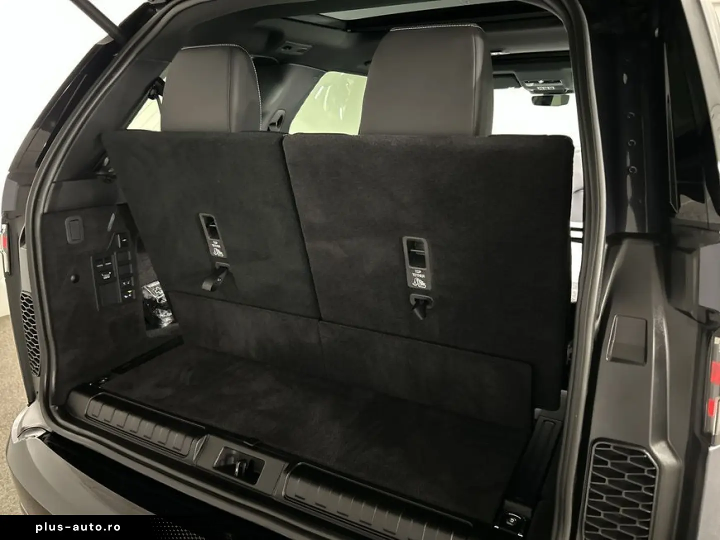 LAND ROVER Discovery D350 Dynamic SE