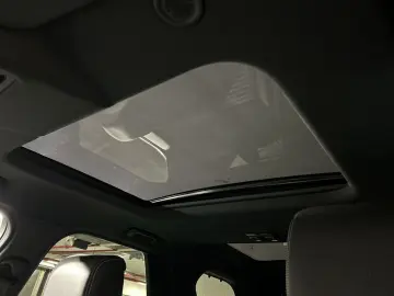 LAND ROVER Discovery D350 Dynamic SE