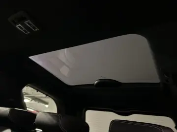 LAND ROVER Discovery D350 Dynamic SE