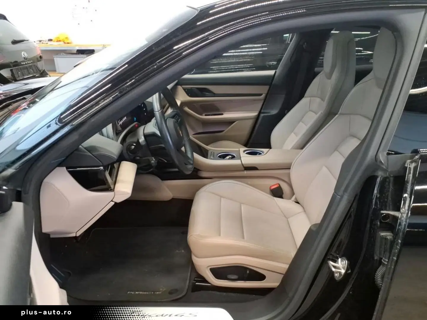 PORSCHE Taycan 4S  21Zoll PANORAMA CHRONO InnoDrive BOSE