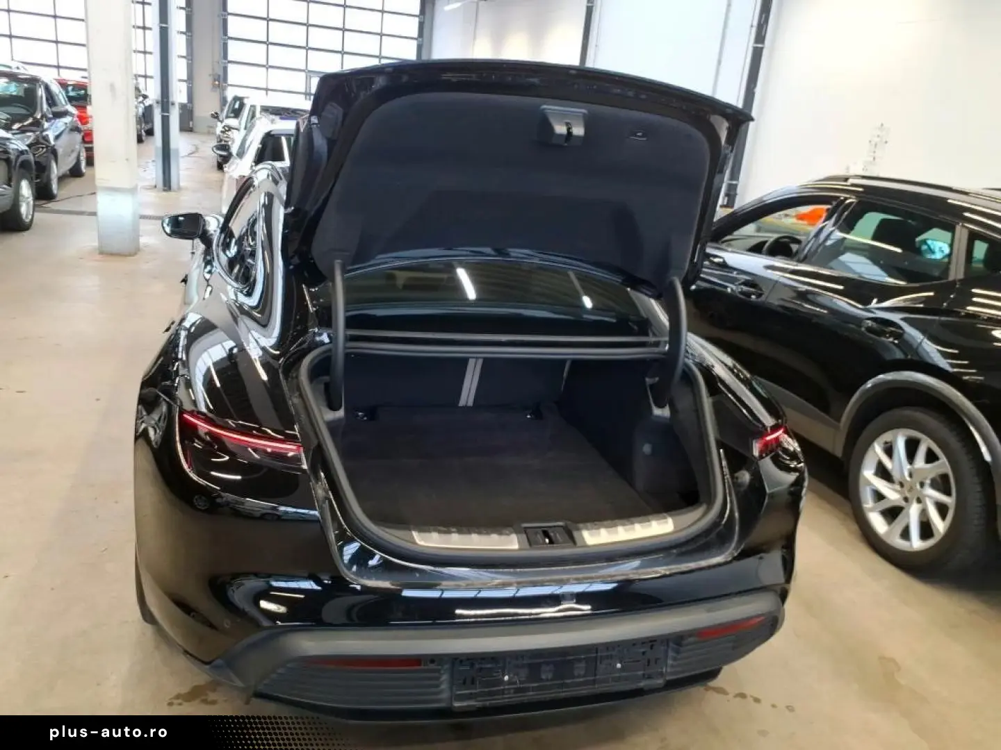 PORSCHE Taycan 4S  21Zoll PANORAMA CHRONO InnoDrive BOSE