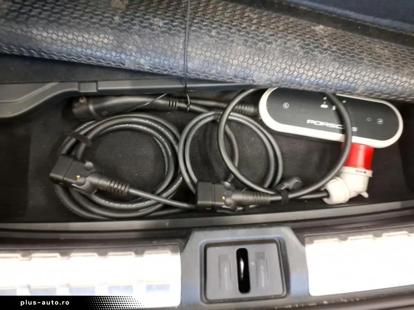 PORSCHE Taycan 4S  21Zoll PANORAMA CHRONO InnoDrive BOSE