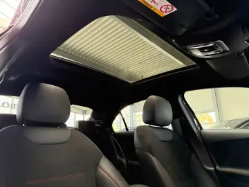 MERCEDES-BENZ A 200 Limousine AMG DISTRONIC-AHK-PANO&hellip;