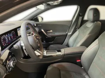 MERCEDES-BENZ A 200 d Limousine AMG  Night-P  Kamera&hellip;