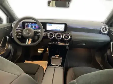 MERCEDES-BENZ A 200 d Limousine AMG  Night-P  Kamera&hellip;