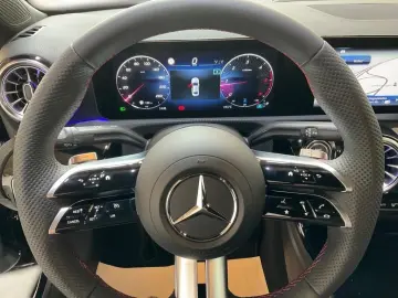 MERCEDES-BENZ A 200 d Limousine AMG  Night-P  Kamera&hellip;