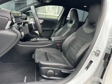 MERCEDES-BENZ A 250e AMG Night Multibeam AHK Stdhzg 19Zoll