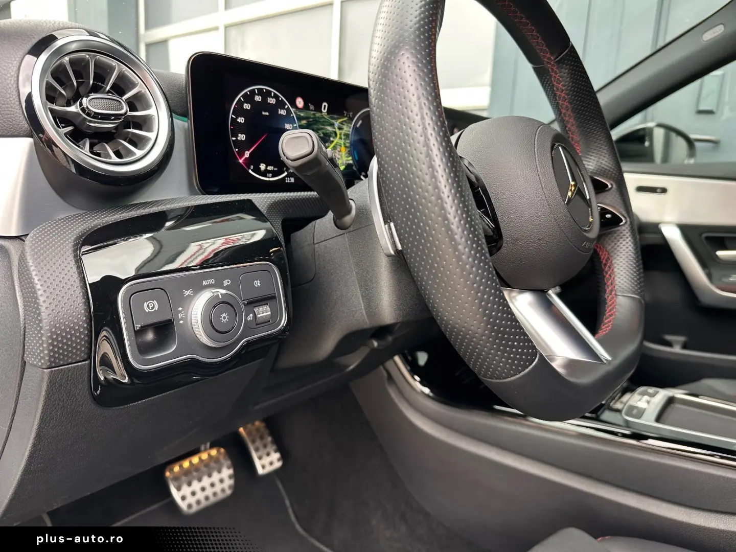 MERCEDES-BENZ A 250e AMG Night Multibeam AHK Stdhzg 19Zoll