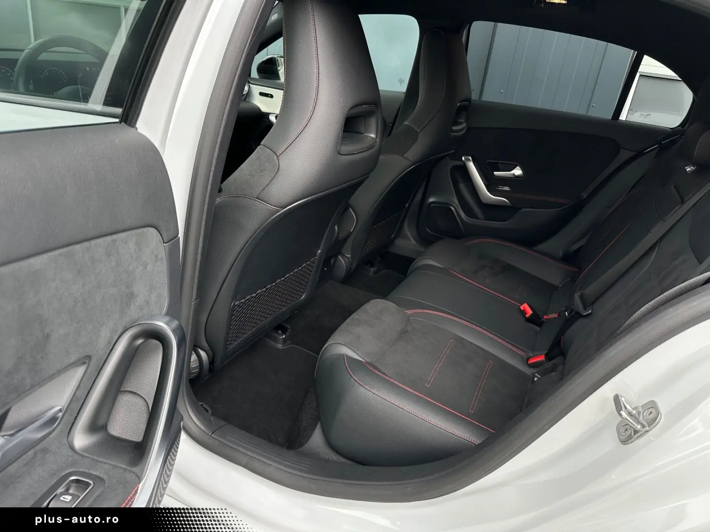 MERCEDES-BENZ A 250e AMG Night Multibeam AHK Stdhzg 19Zoll