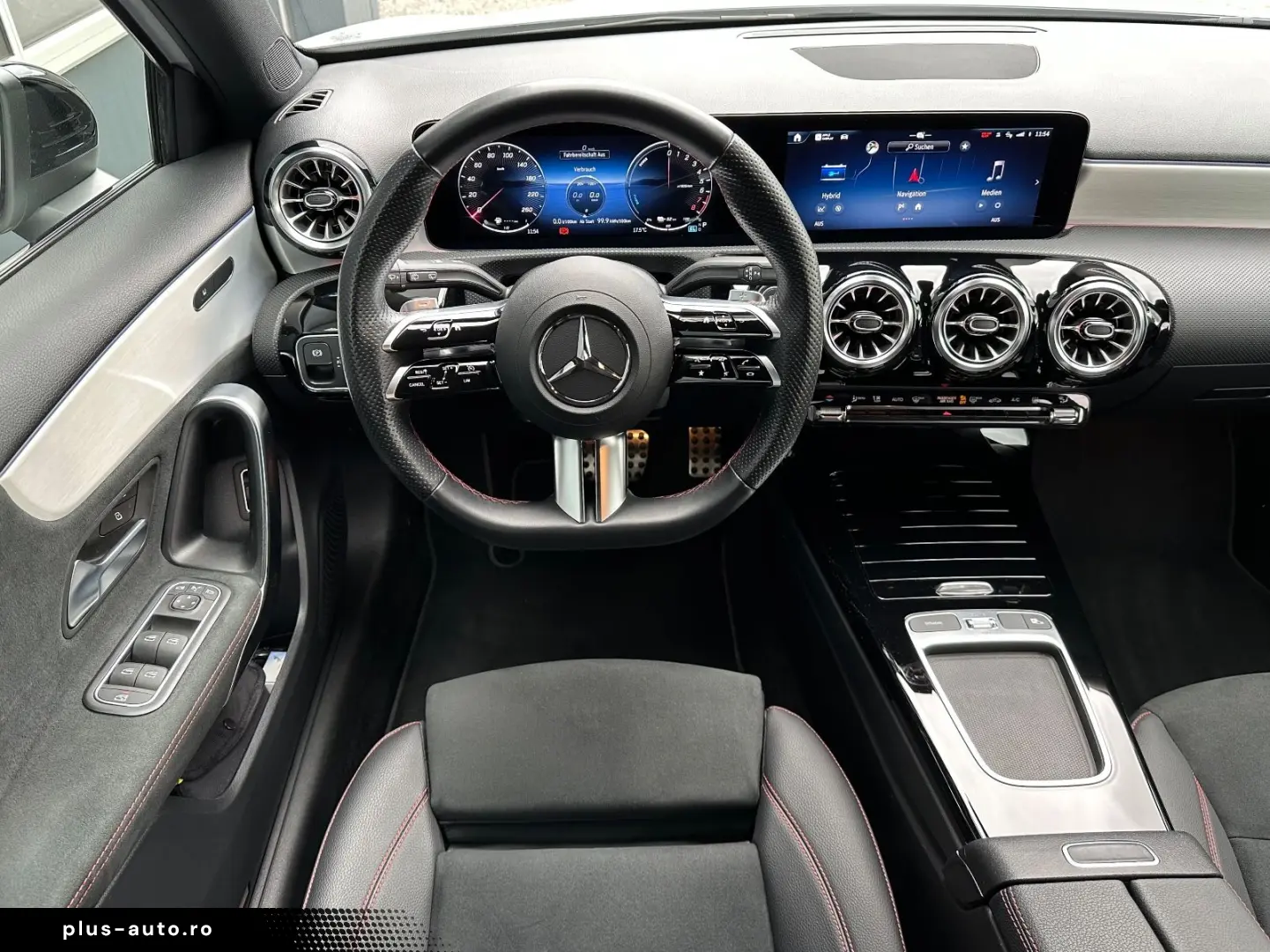 MERCEDES-BENZ A 250e AMG Night Multibeam AHK Stdhzg 19Zoll