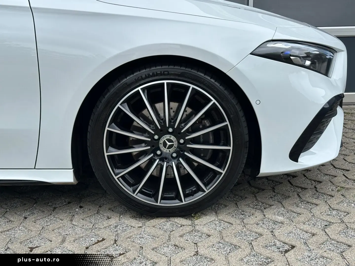 MERCEDES-BENZ A 250e AMG Night Multibeam AHK Stdhzg 19Zoll