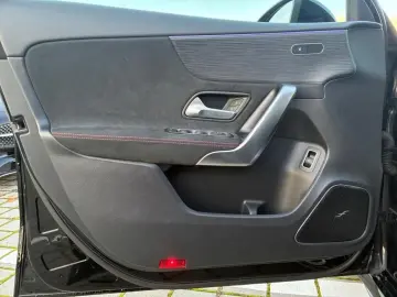 MERCEDES-BENZ A 180 d Lim. AMG. MBEAM. BURM. PANO. 3&hellip;