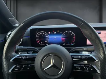 MERCEDES-BENZ A 180 d Lim. AMG. MBEAM. BURM. PANO. 3&hellip;