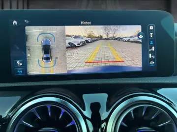 MERCEDES-BENZ A 180 d Lim. AMG. MBEAM. BURM. PANO. 3&hellip;