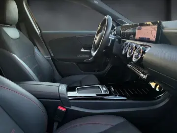 MERCEDES-BENZ A 180 d Lim. AMG. MBEAM. BURM. PANO. 3&hellip;