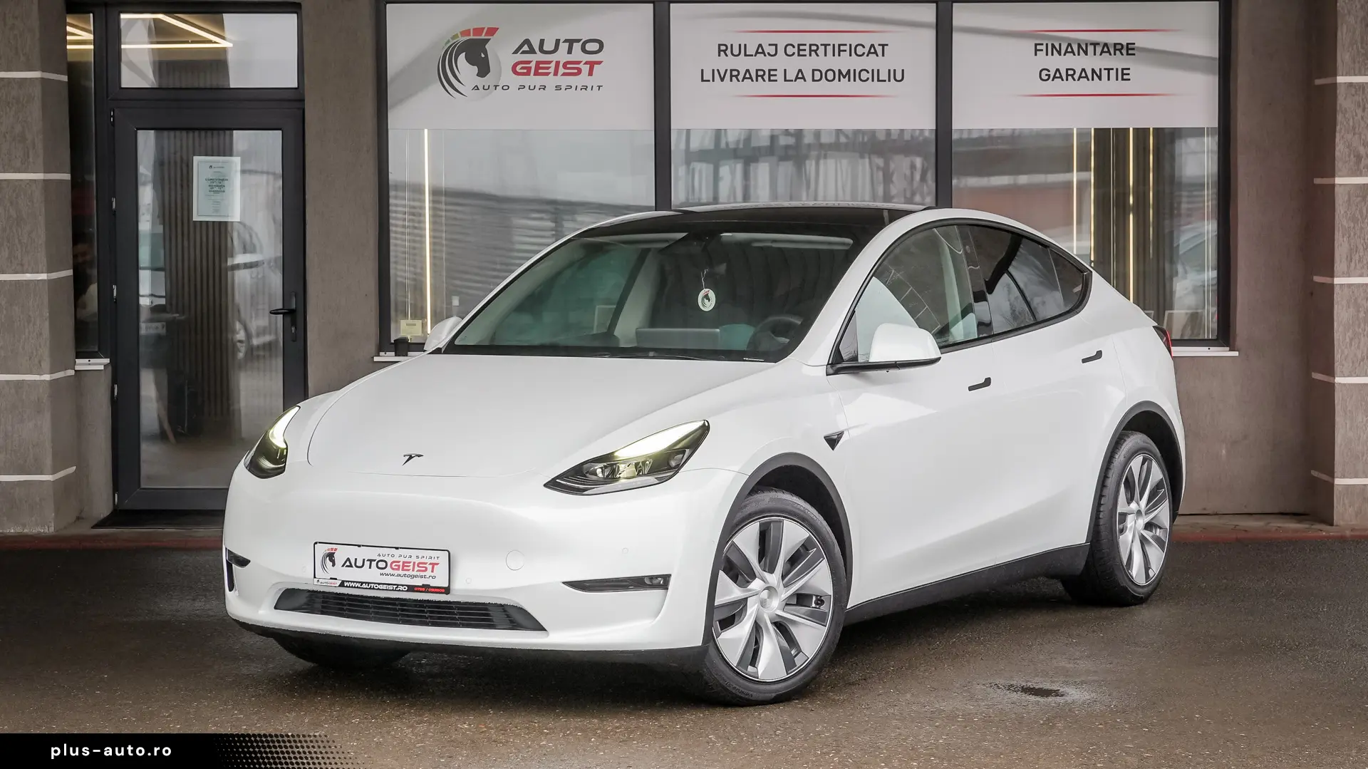 TESLA Y Dual Motor Long Range AWD