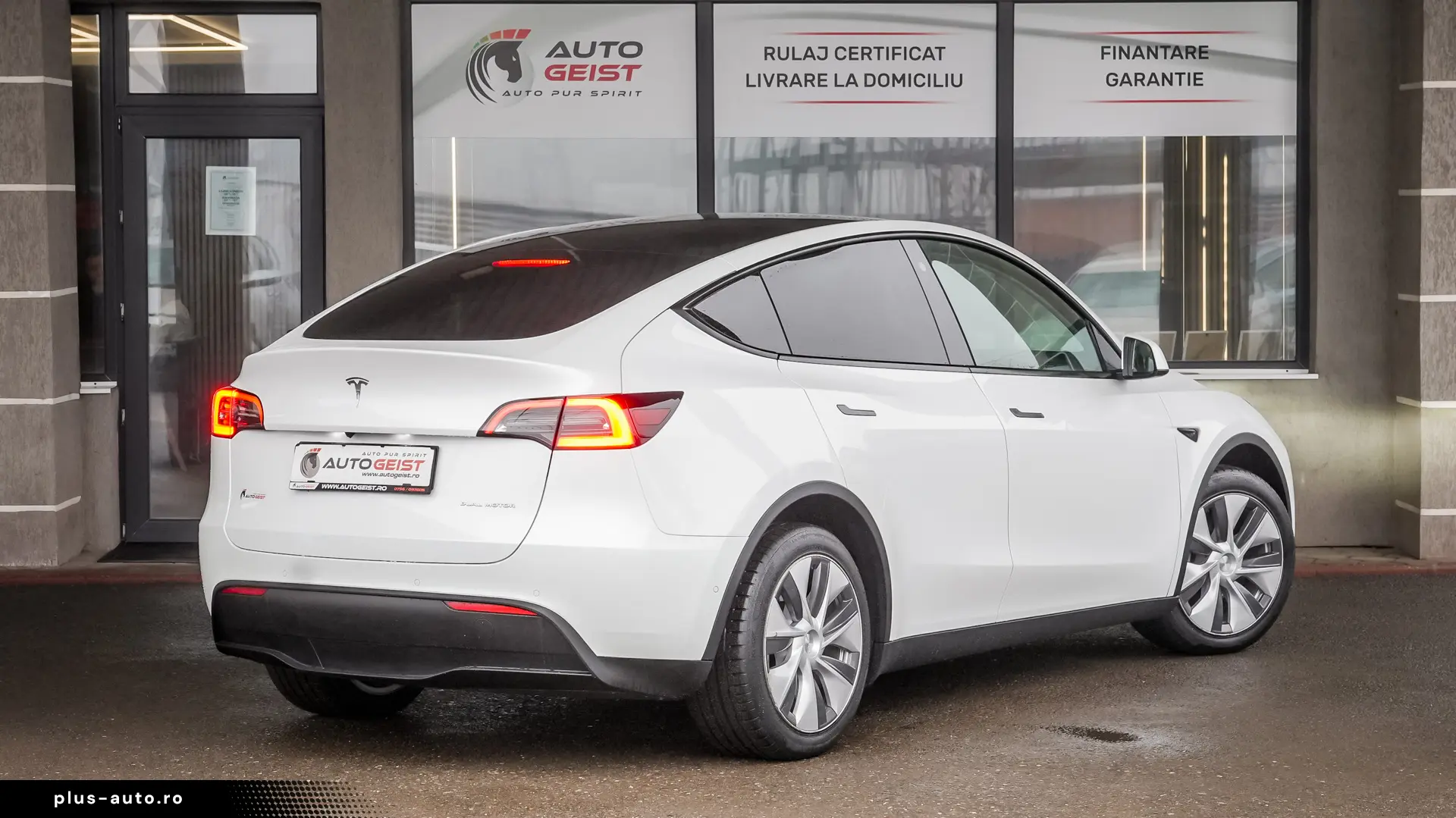 TESLA Y Dual Motor Long Range AWD