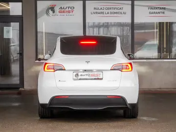 TESLA Y Dual Motor Long Range AWD