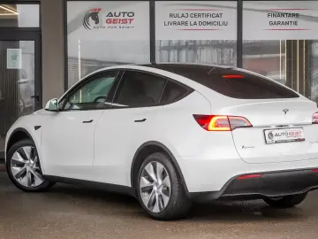 TESLA Y Dual Motor Long Range AWD