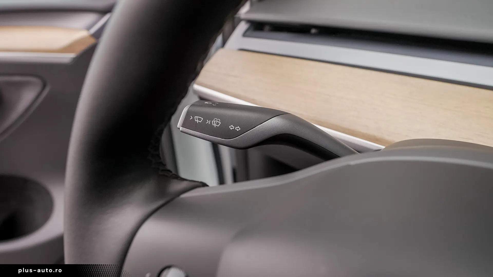 TESLA Y Dual Motor Long Range AWD