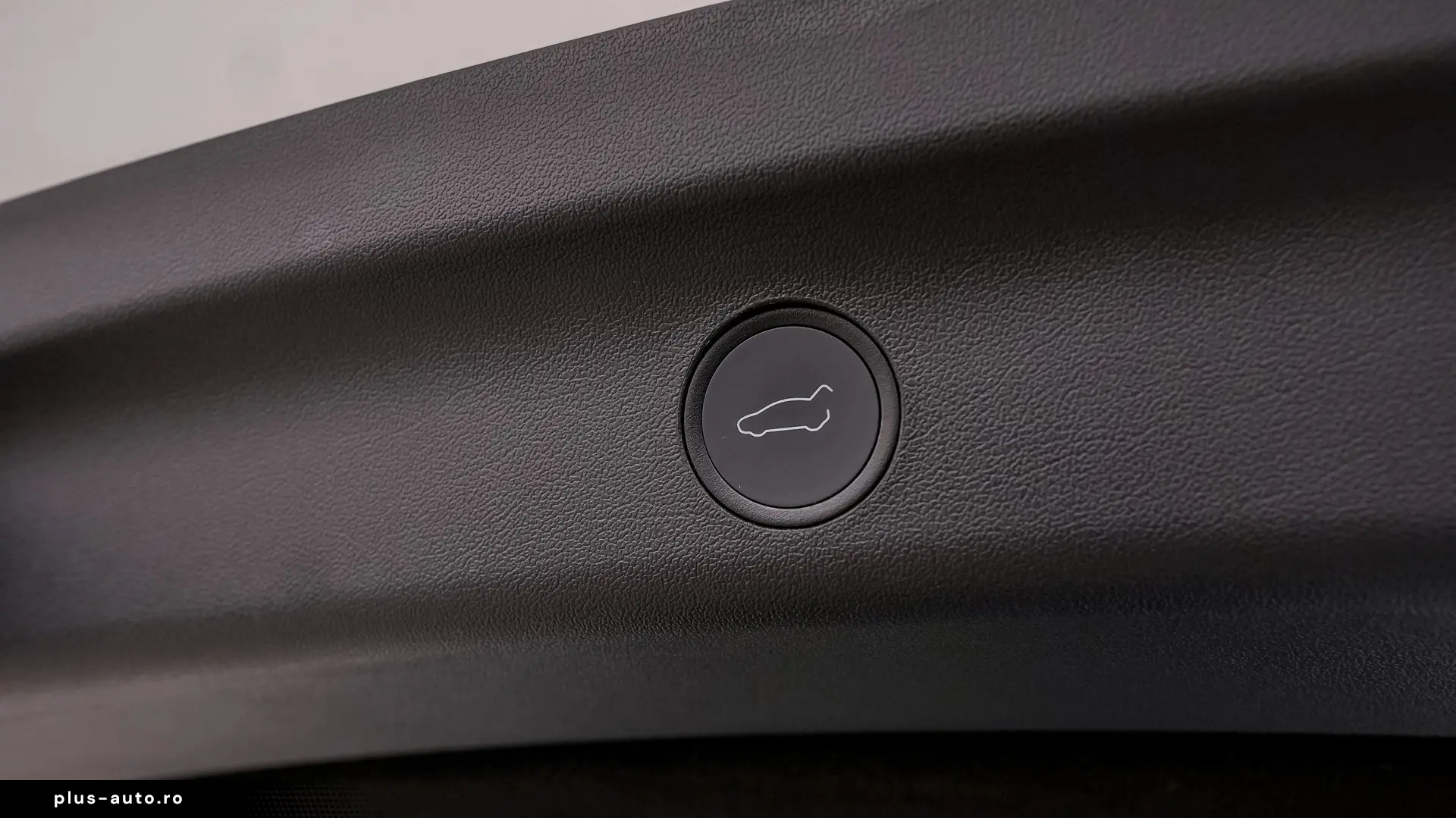 TESLA Y Dual Motor Long Range AWD