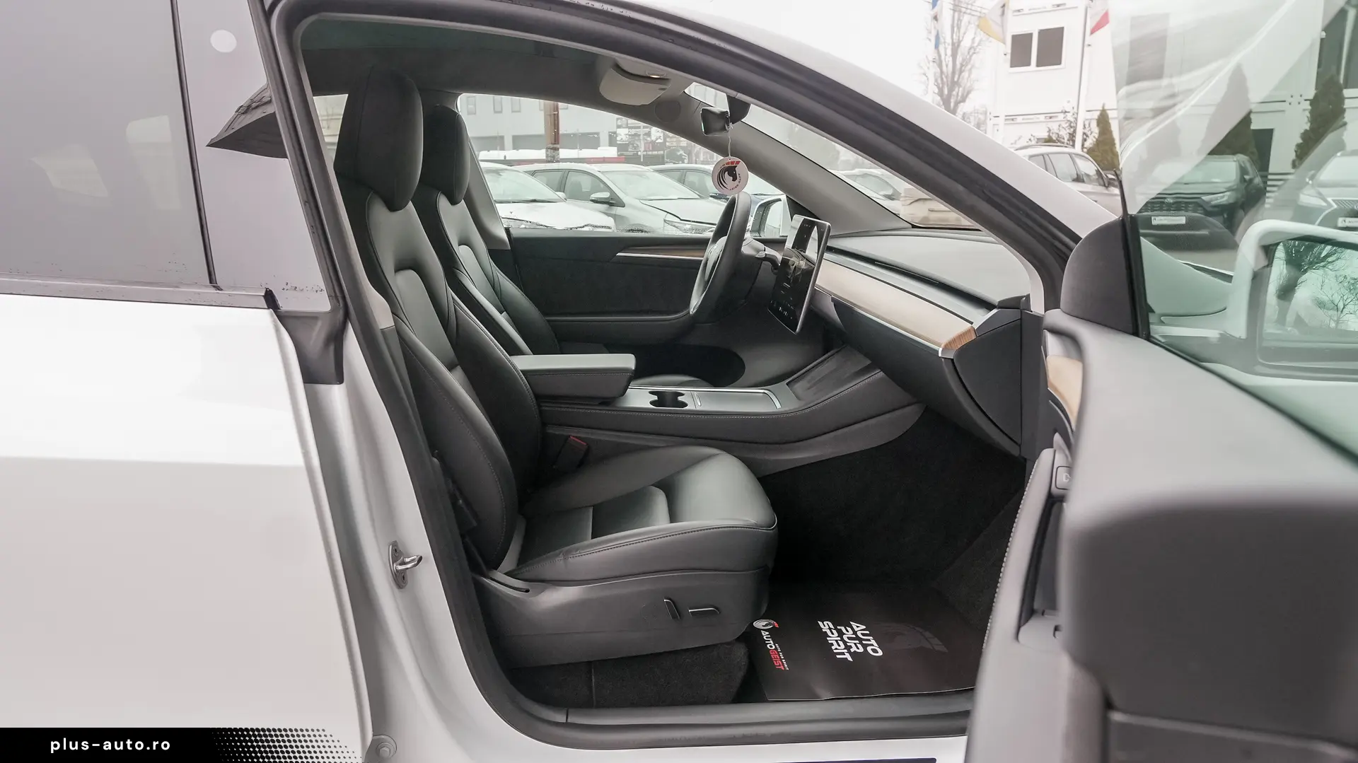 TESLA Y Dual Motor Long Range AWD