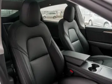 TESLA Y Dual Motor Long Range AWD