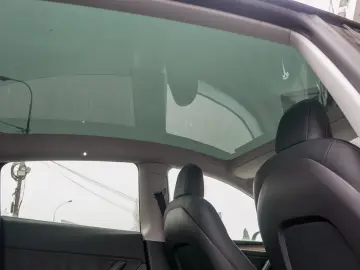 TESLA Y Dual Motor Long Range AWD