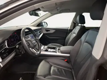 AUDI Q8 55 TFSI quattro