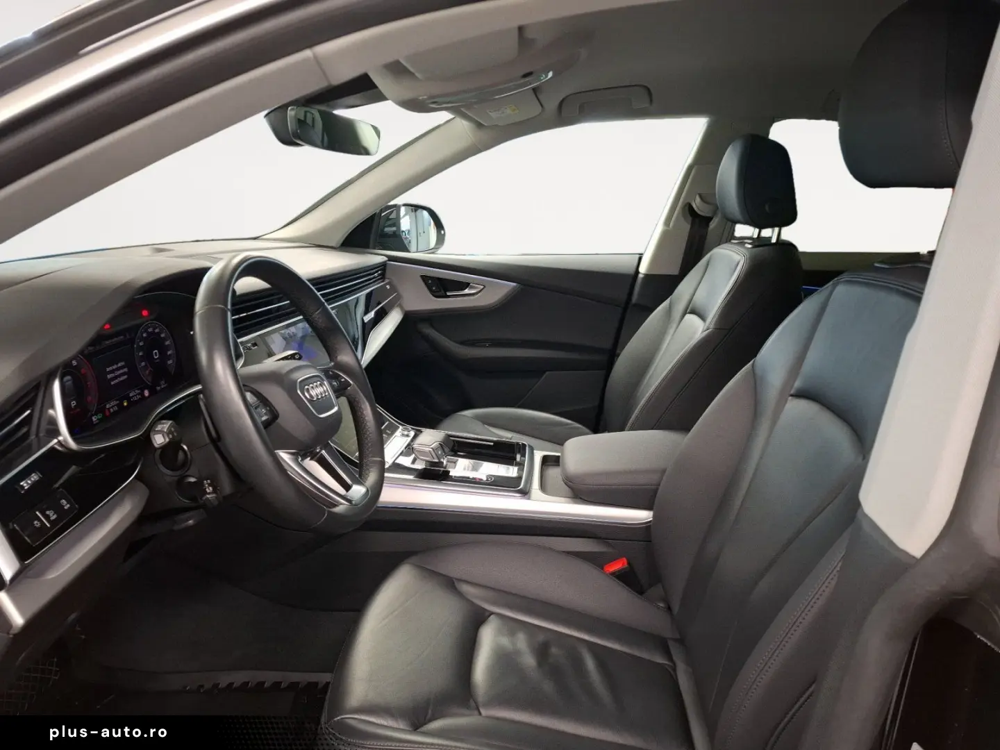 AUDI Q8 55 TFSI quattro