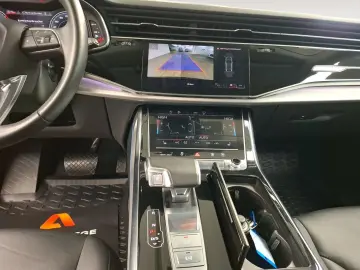 AUDI Q8 55 TFSI quattro