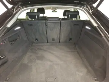 AUDI Q8 55 TFSI quattro