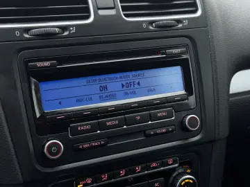 VOLKSWAGEN GOLF 1.4 TSI TEAM