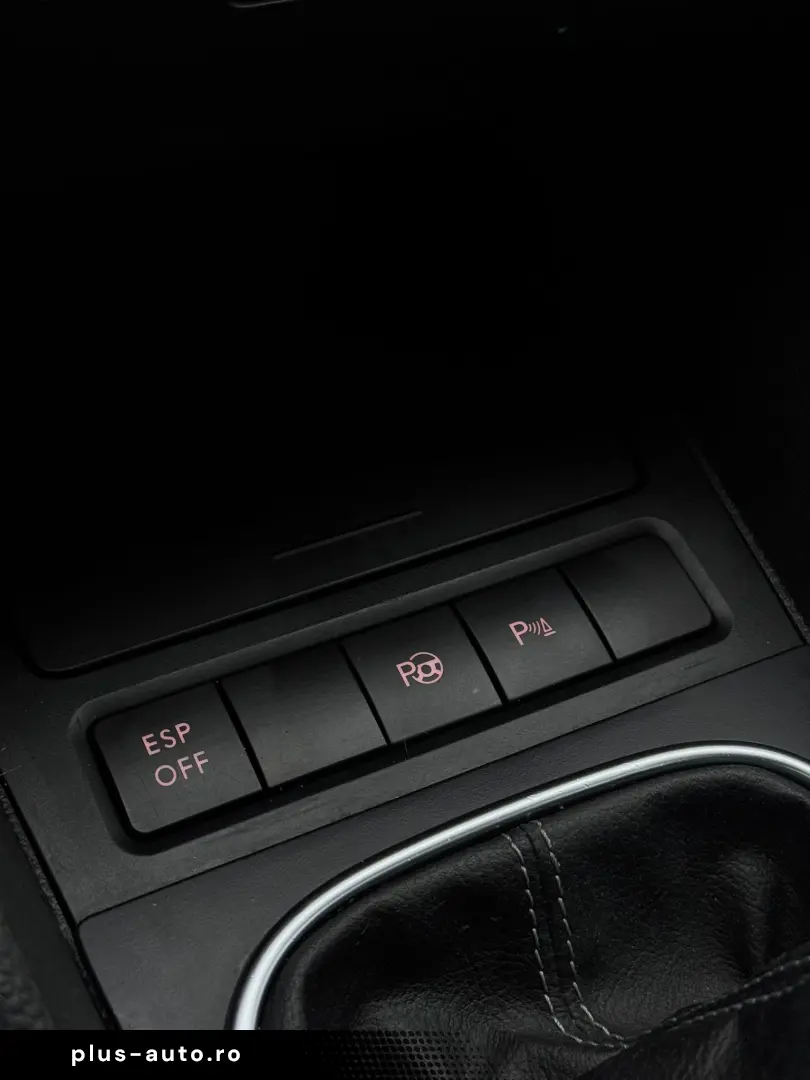 VOLKSWAGEN GOLF 1.4 TSI TEAM