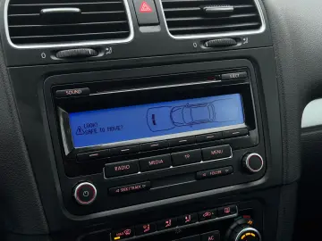 VOLKSWAGEN GOLF 1.4 TSI TEAM