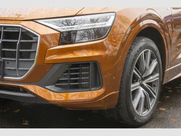 AUDI Q8 55 TFSI e quattro S line