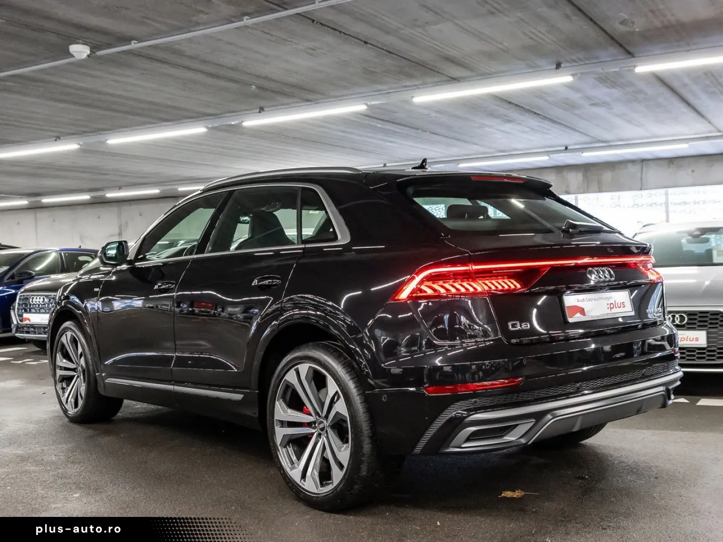 AUDI Q8 55 TFSI quattro S line