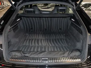 AUDI Q8 55 TFSI quattro S line