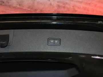 AUDI Q8 55 TFSI quattro S line