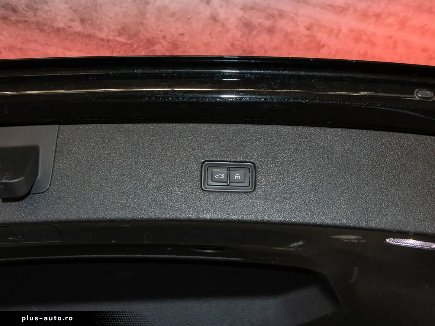 AUDI Q8 55 TFSI quattro S line