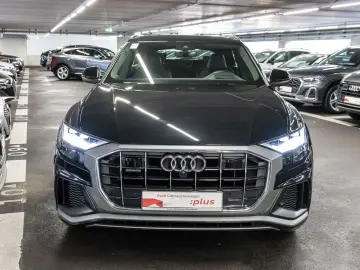 AUDI Q8 55 TFSI quattro S line