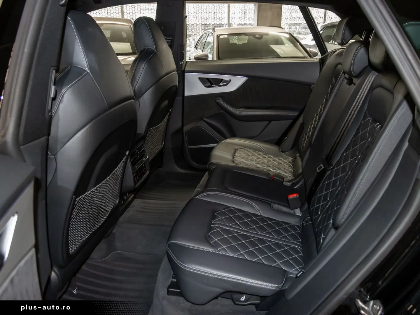 AUDI Q8 55 TFSI quattro S line