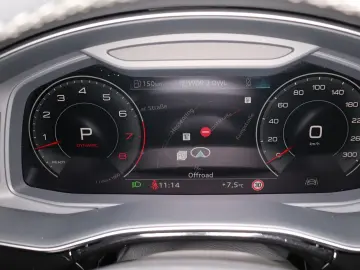 AUDI Q8  S-Line 55TFSI