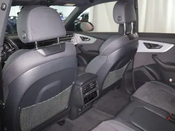 AUDI Q8  S-Line 55TFSI