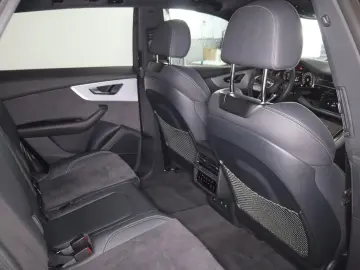 AUDI Q8  S-Line 55TFSI